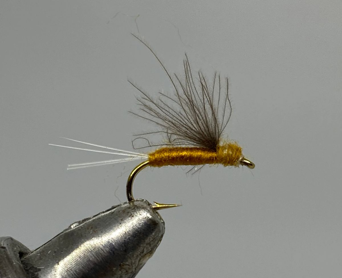 One Dozen 12 CDC Rs2 Sulphur PMD Dry Fly Strike Fly One dozen 12 cdc rs2 sulphur pmd dry fly strike fly